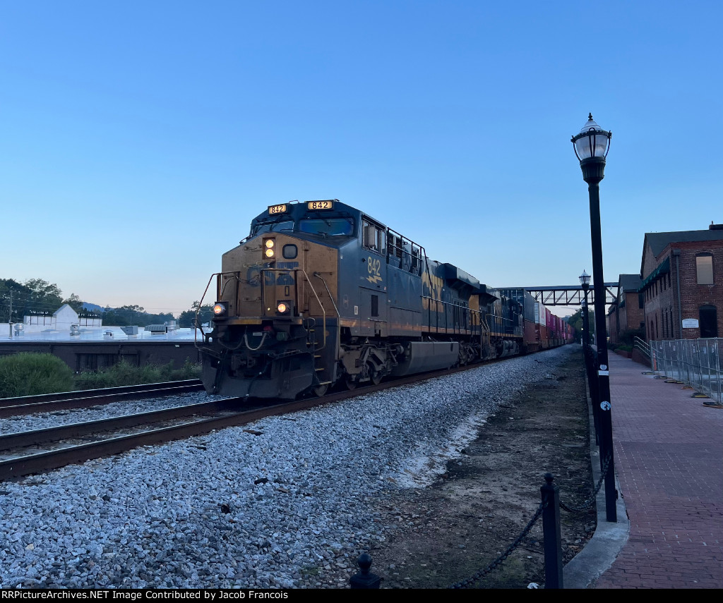 CSX 842